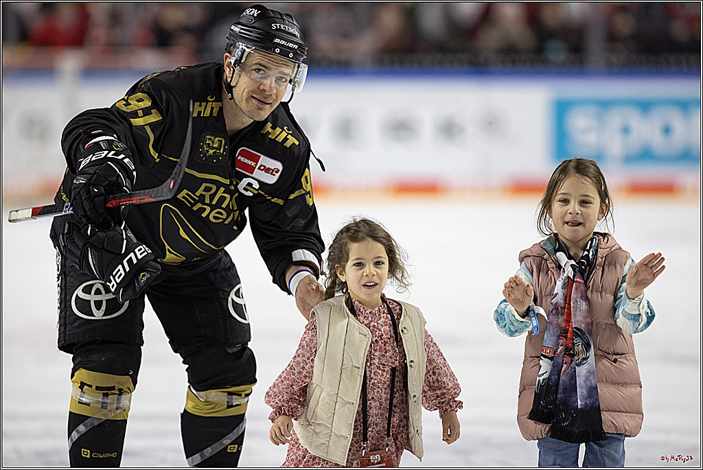 PENNY DEL;  Koelner Haie - Bietigheim Steelers; Koeln, 05.03.2023
